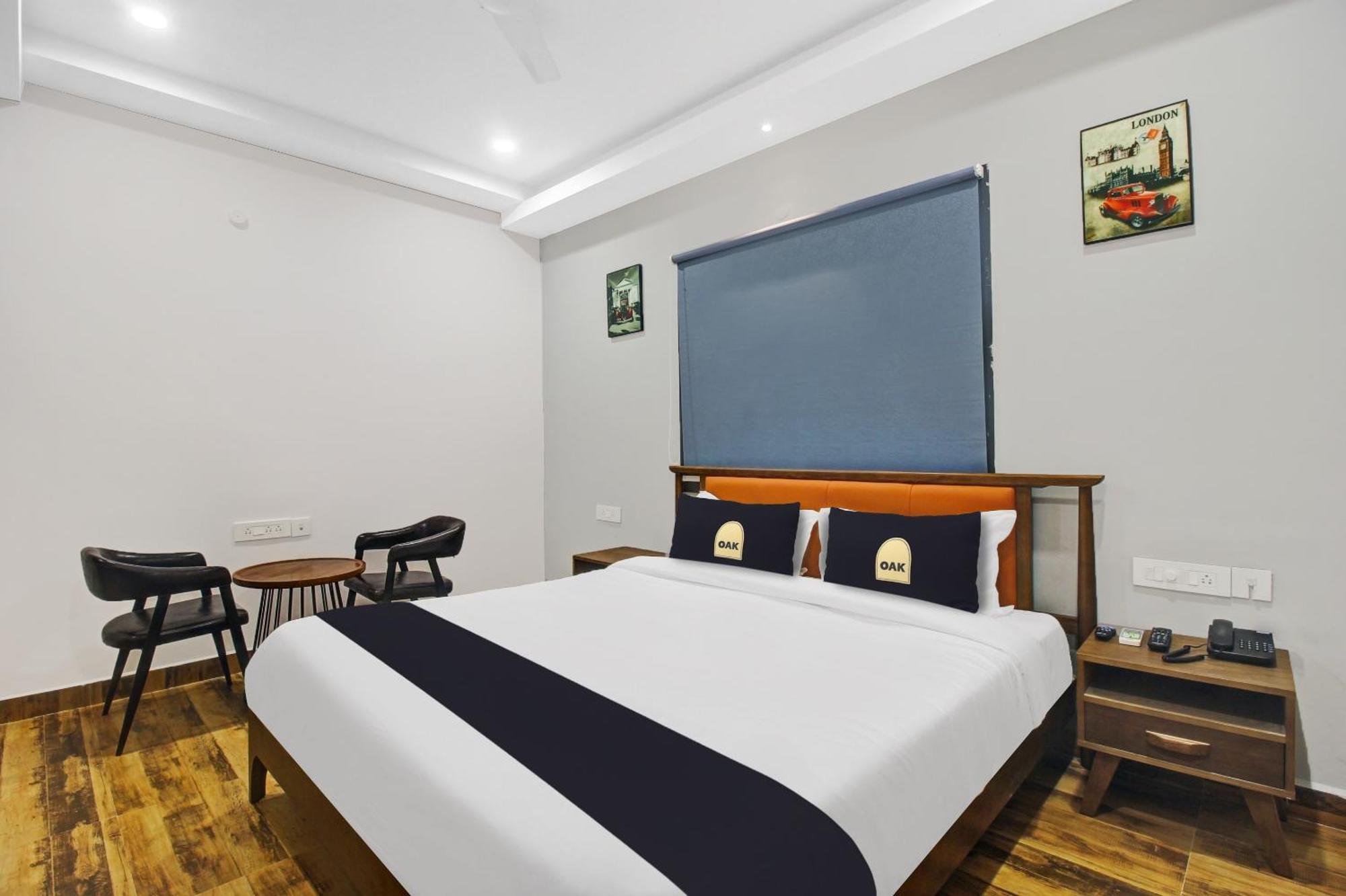 Super Townhouse Oak Hitec City Near Image Hospital Haïdarabad Extérieur photo