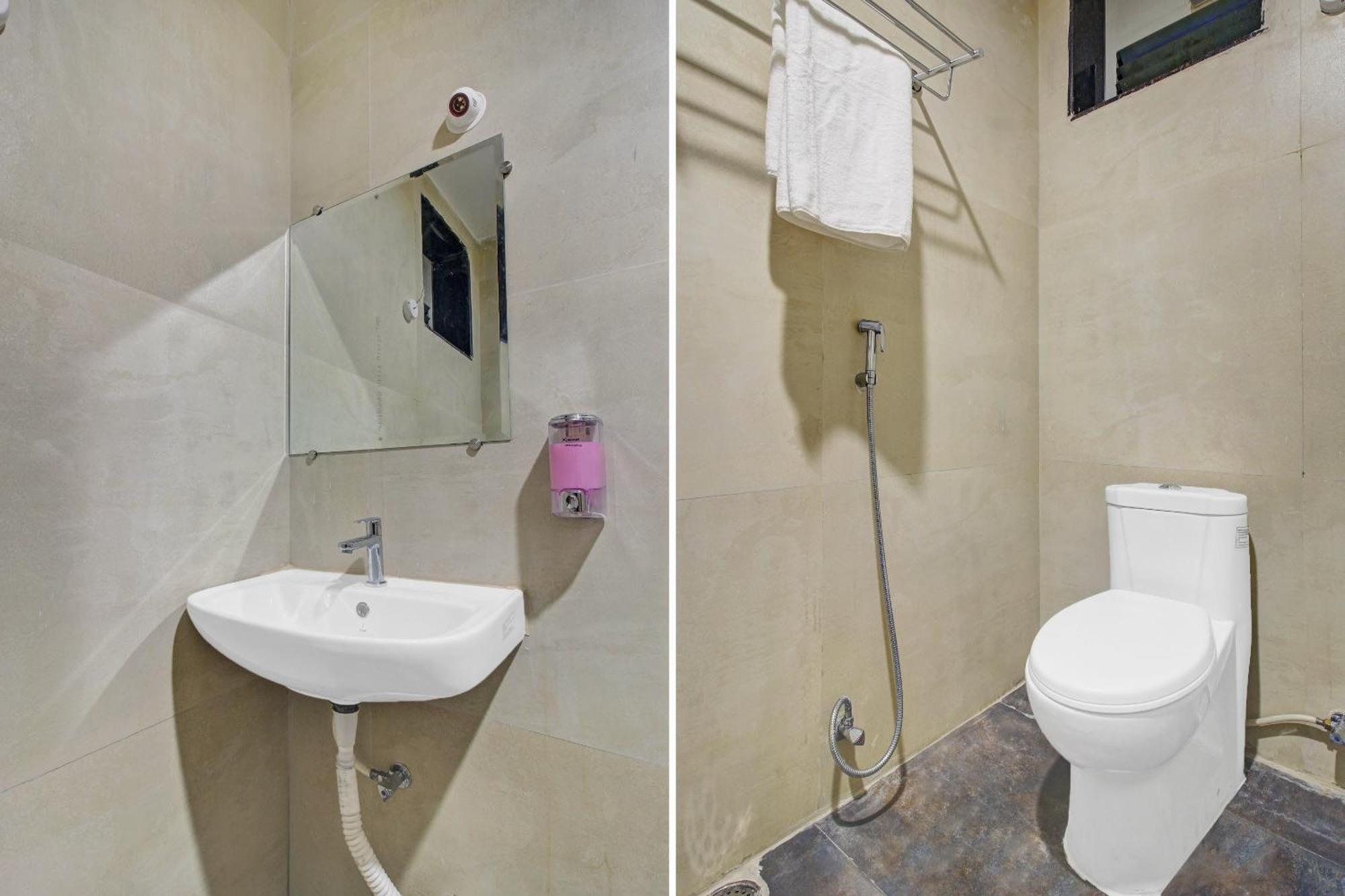 Super Townhouse Oak Hitec City Near Image Hospital Haïdarabad Extérieur photo