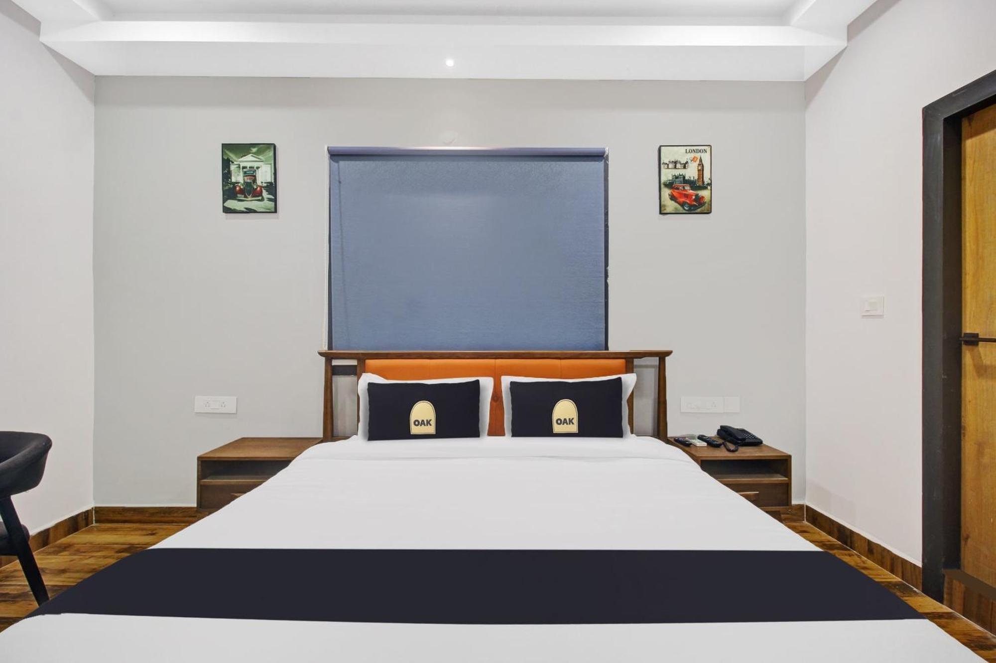 Super Townhouse Oak Hitec City Near Image Hospital Haïdarabad Extérieur photo